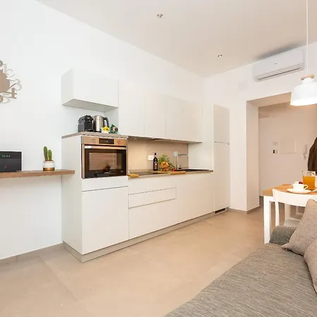 Colosseum Holidays - Marco Aurelio Holiday home *